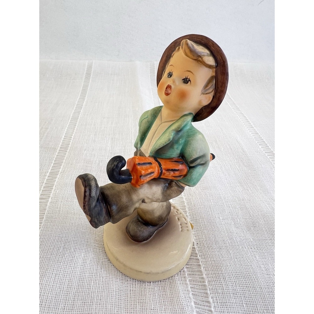 Vintage Goebel Hummel Happy Traveler #109 TMK-5 West Germany 5"